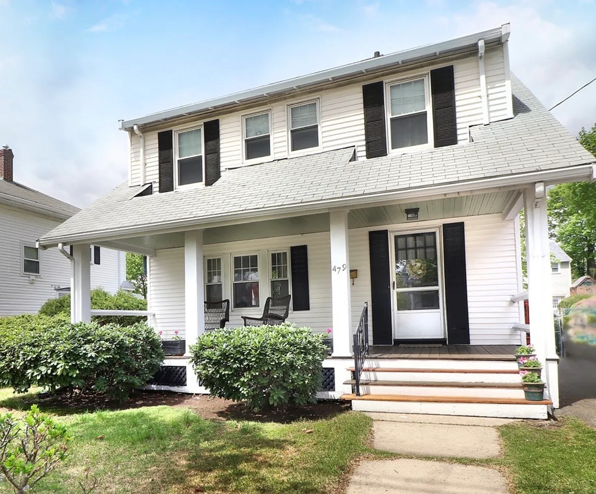 3 bed, 1300 sqft, $3,600 — Photo 2