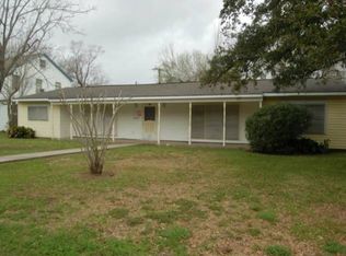 302 13th Ave N, Texas City, TX 77590