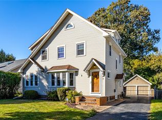 10 Chimayo Rd, Rochester, NY 14617