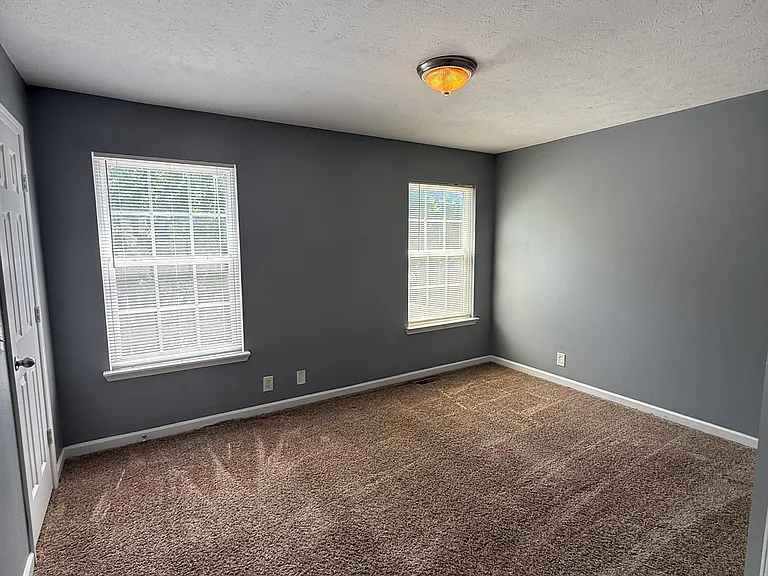 1010 Arlene Dr — Photo 7