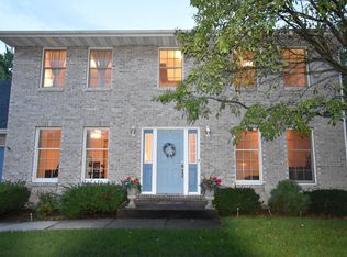1116 Oxford Ln, Shorewood, IL