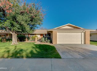 10110 W Kingswood Cir, Sun City, AZ 85351