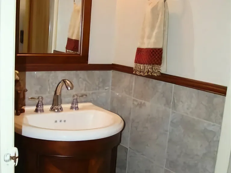6180 Pine Tree Ln — Photo 9