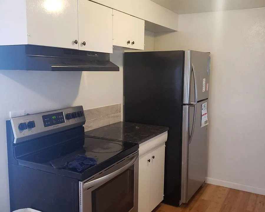 722 White Pl