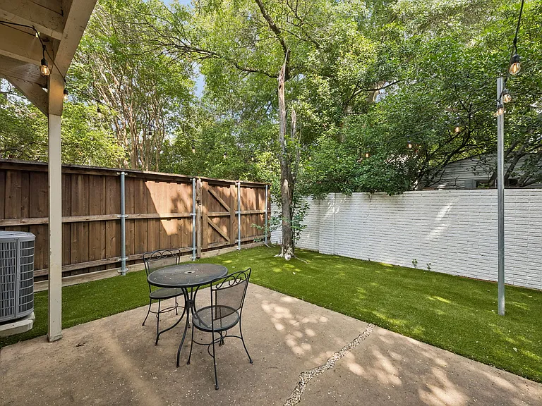 2908 Clear Springs Dr — Photo 26
