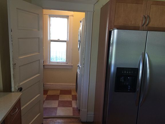 5th image of 3340 Baltimore Ave