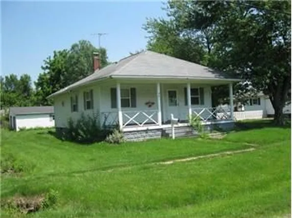 401 S 1st St, Benld, IL 62009