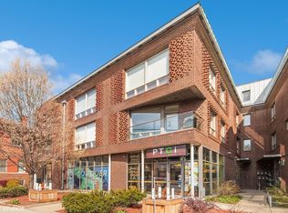 2136 W North Ave APT 2E, Chicago, IL 60647