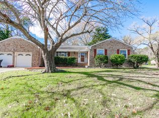 805 Archer Dr, Virginia Beach, VA 23452