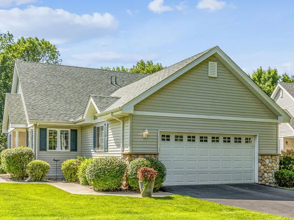 2068 Lambert Ave NE, Saint Michael, MN 55376