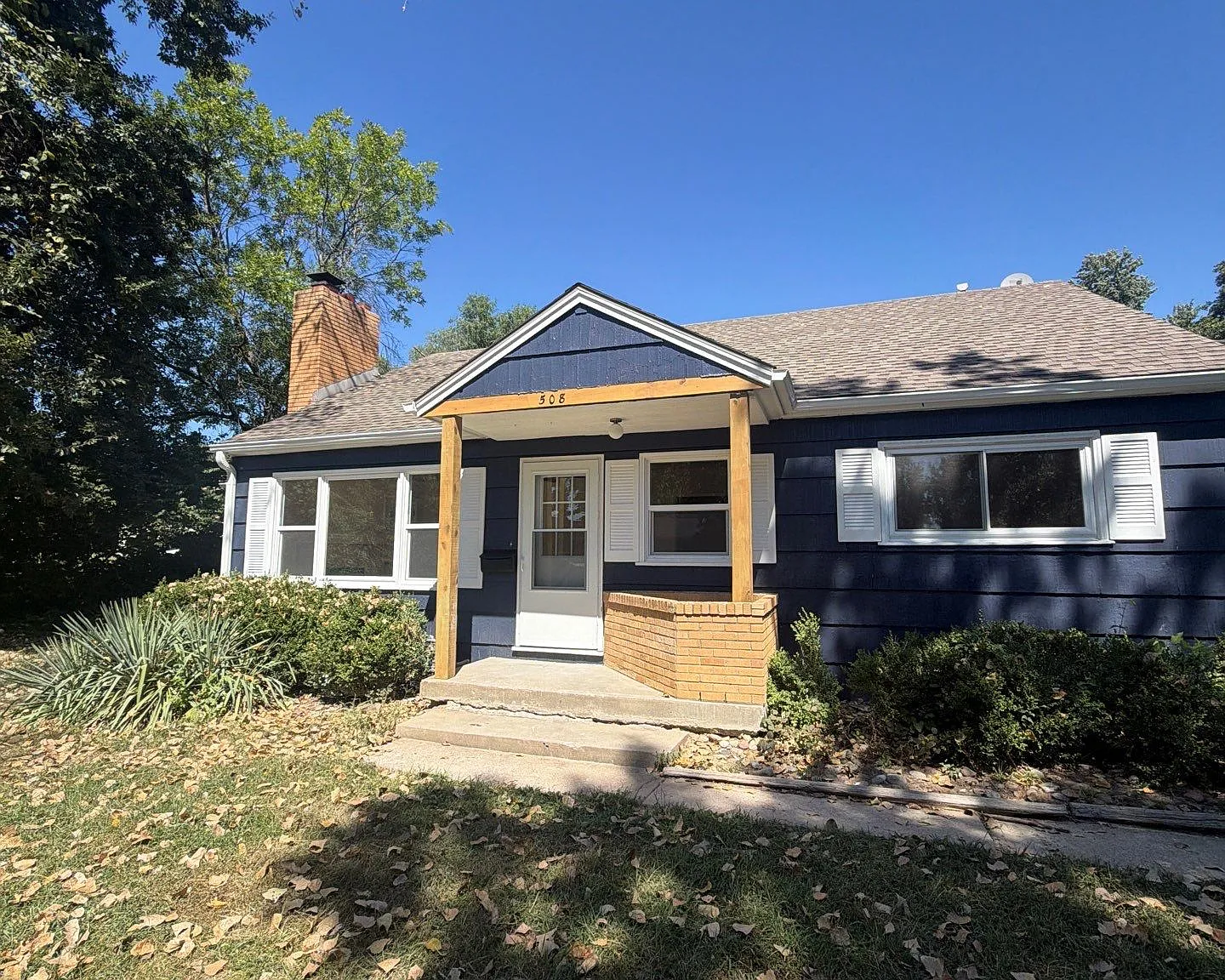 4 bed, 1080 sqft, $2,756 — Photo 1