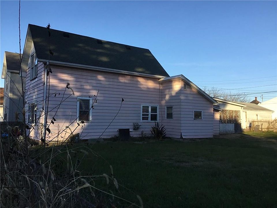 2nd image of 1430 Walnut St