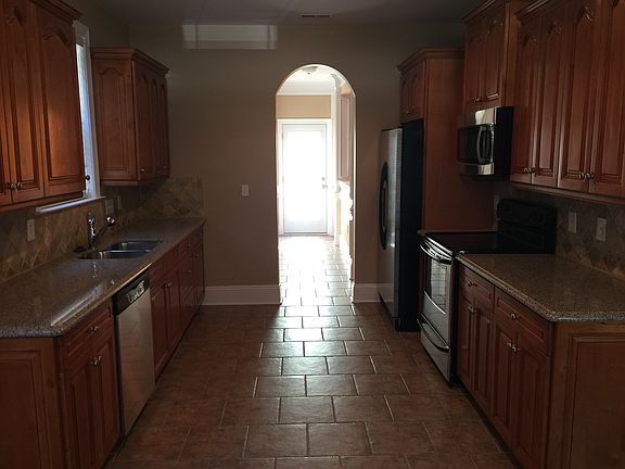 5th image of 15318 S Birkdale Commons Pkwy