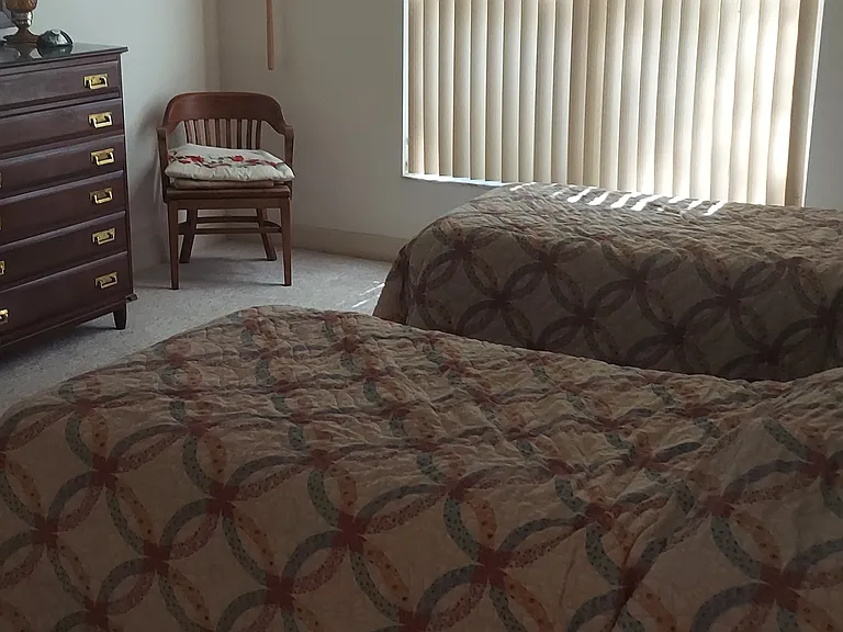 467 Sherbrooke Ct — Photo 9