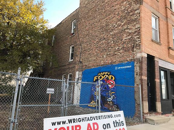 2nd image of 1605 S Blue Island Ave