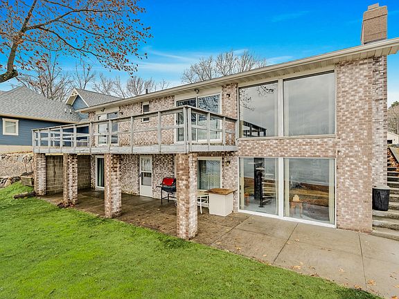 2nd image of 70033 Hilltop Dr