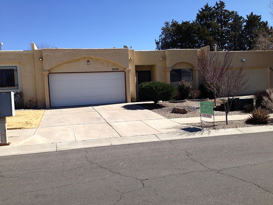 1st image of 6928 Black Pine Pl NE