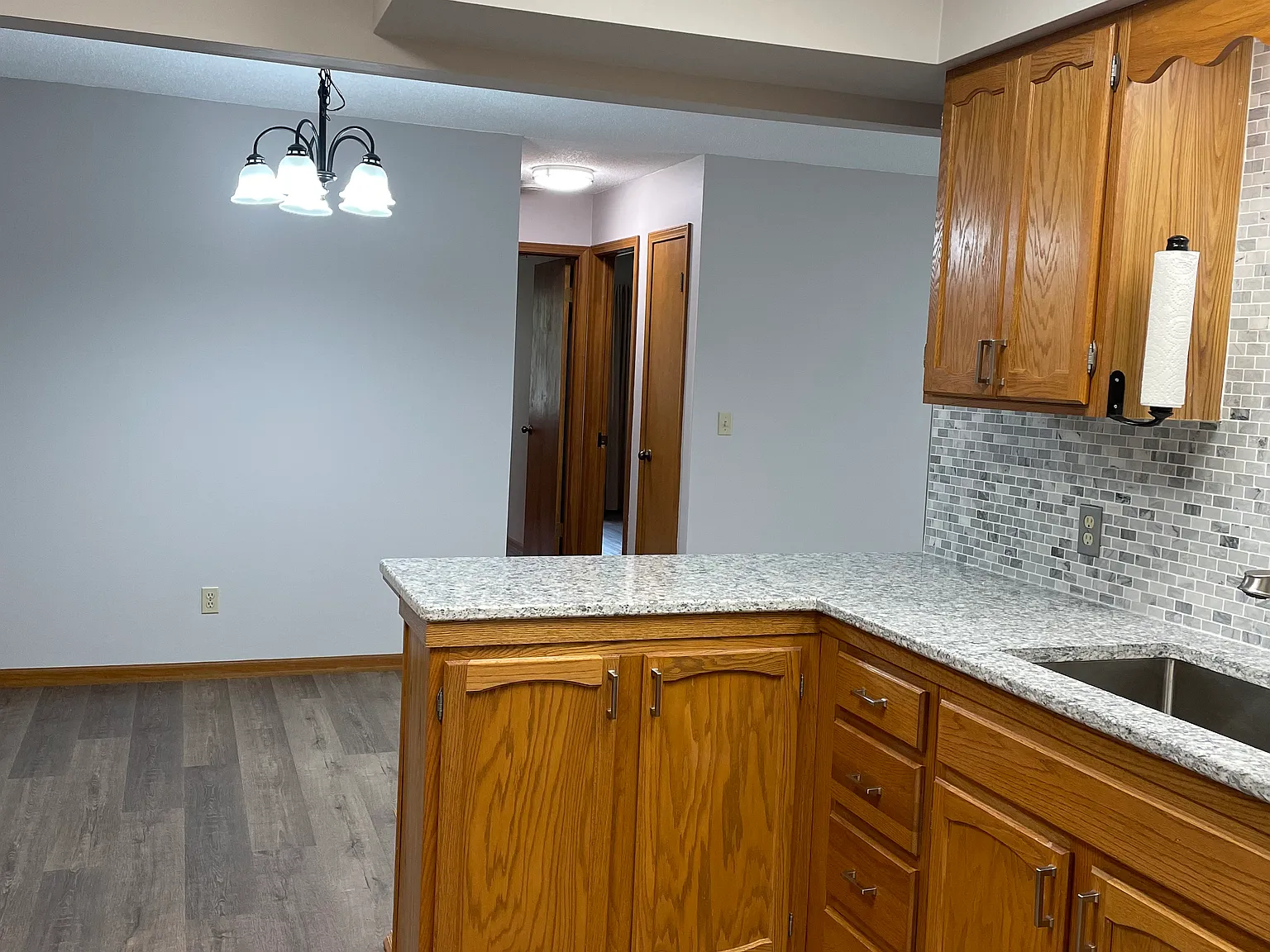 2 bed, 1000 sqft, $1,475 — Photo 2