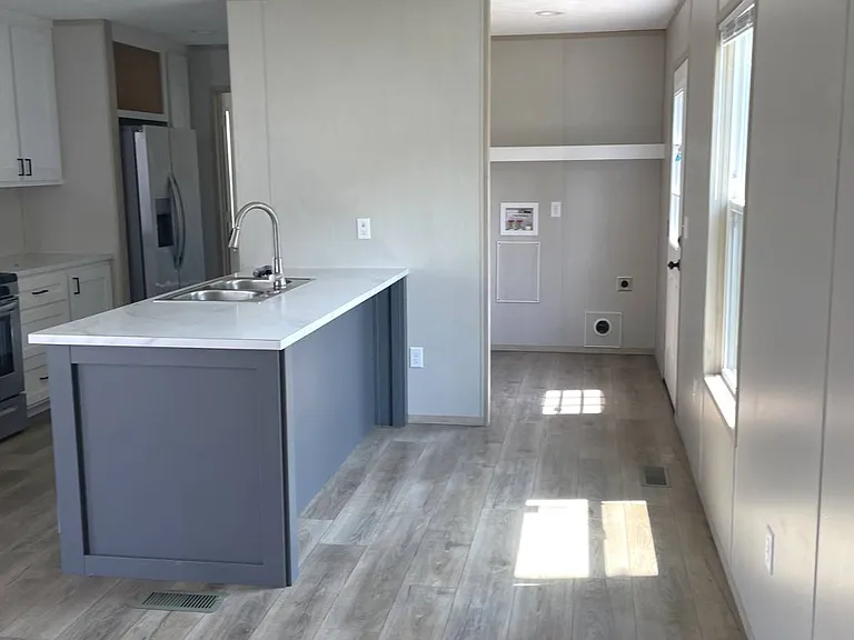 6621 W Ridge Rd #13 — Photo 3