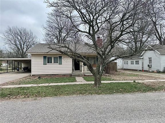 2nd image of 308 S Idaho Ave