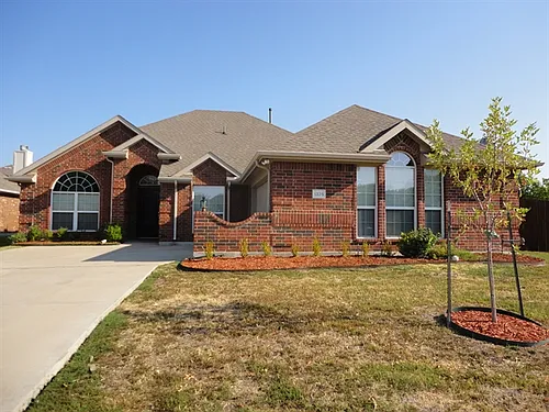 1325 Tanglevine Ln Photo 1