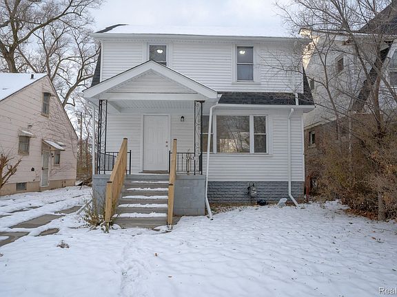 3rd image of 15363 Turner St