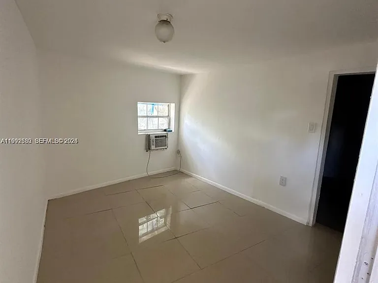 1572 NE 149th St #C — Photo 14