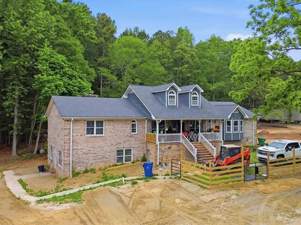 1089 Mitchell Dr, Winder, GA 30680