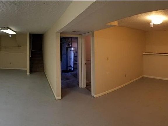 5th image of 8540 Melrose St