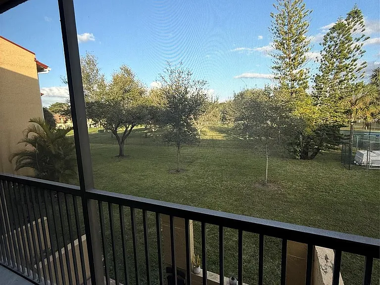 2075 Coral Ridge Dr #2075 — Photo 32