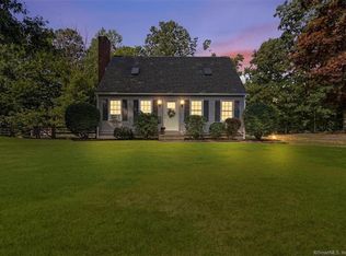 7 Brooks Ln, Chester, CT 06412