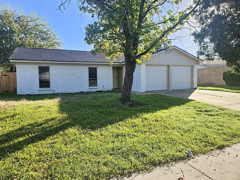 721 Fair Meadows Dr — Photo 4
