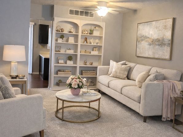 1000 S Woodlawn St #707