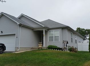 6 Dolphin Cir W, Bayville, NJ 08721