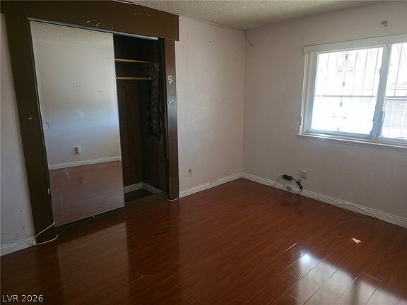 3rd image of 1684 Gateway Ave