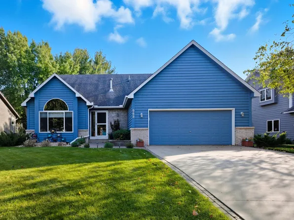 968 Coneflower Ct, Eagan, MN 55123