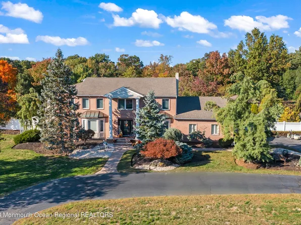 32 Rowena Road, Manalapan, NJ 07726