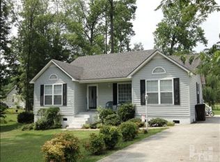 30 Greenwood Rd, Whiteville, NC 28472