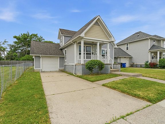 3rd image of 4783 Wayburn St