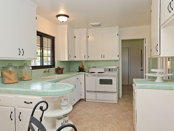 5th image of 1651 Havenhurst Dr
