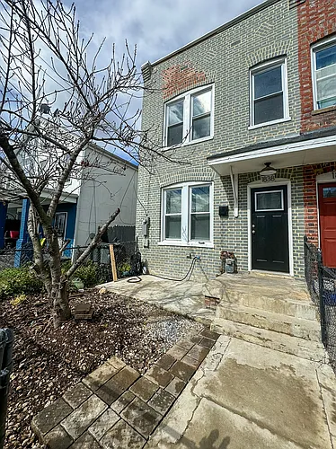 1838 Capitol Ave NE Photo 1