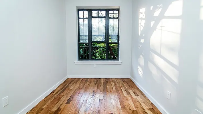 Rented by Nooklyn NYC LLC | media 7