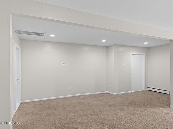 4th image of 517 14th Avenue