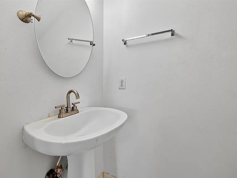 8366 Golf Green Cir — Photo 18
