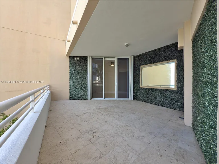 848 Brickell Key Dr #306 — Photo 11