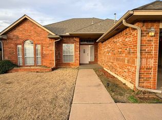 1709 Napa Valley Rd, Edmond, OK 73013