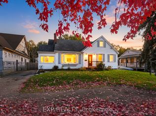 17 Eastwood Ave N, Oshawa, ON L1G 3Y5