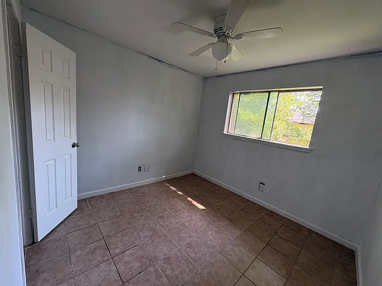 4907 Redfish Reef Dr — Photo 12