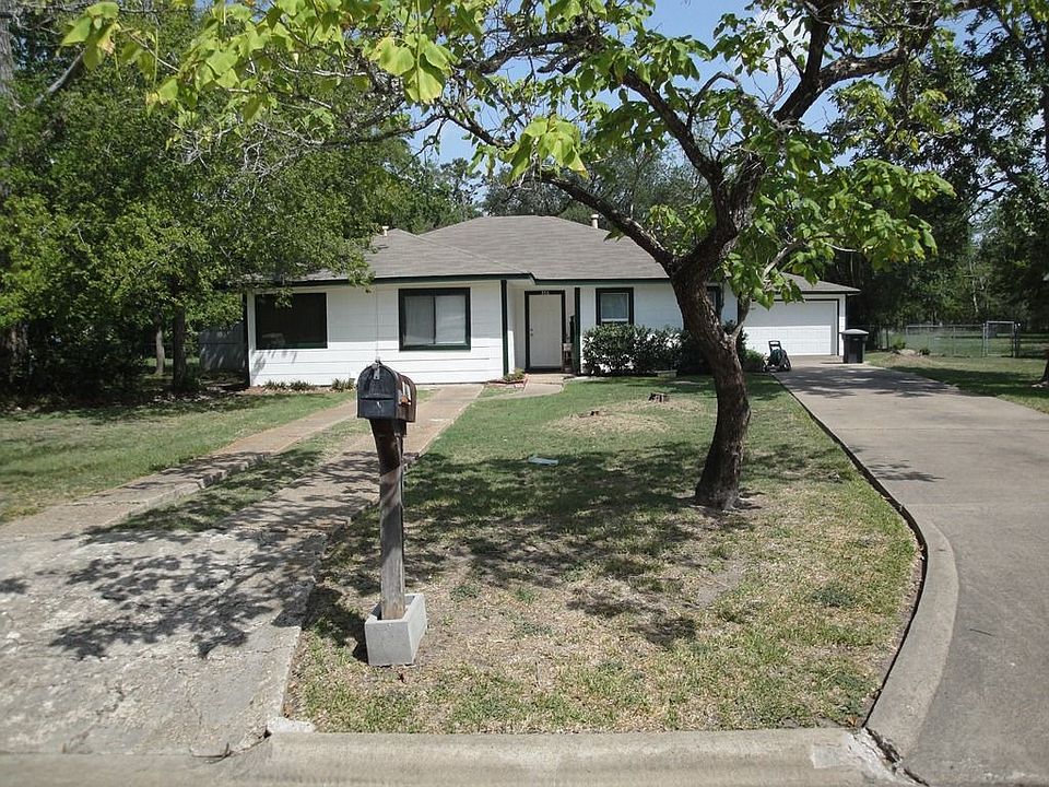 1st image of 306 Bolton Ave