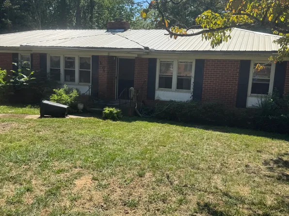 104 Lanceway Dr, Mauldin, SC 29662